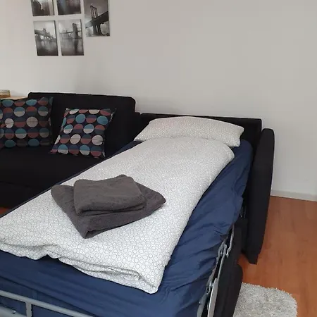 Zentrales Dachgeschoss-apartment Appartement *