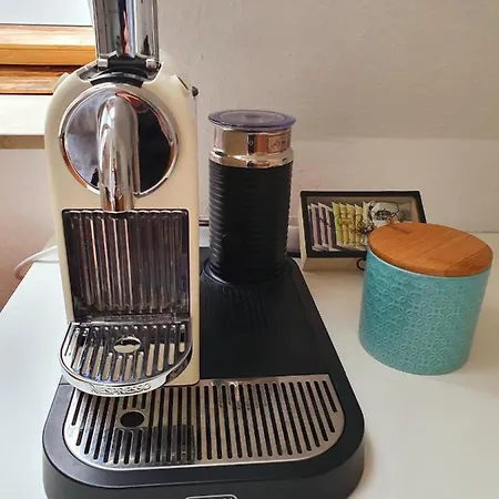 Zentrales Dachgeschoss-apartment Appartement Bielefeld