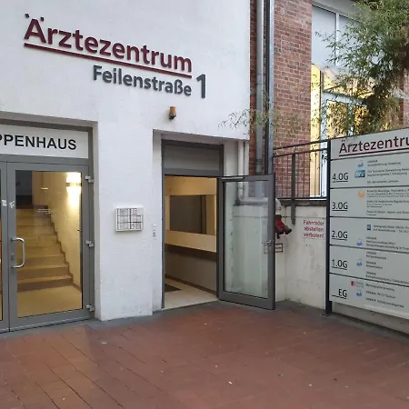 Zentrales Dachgeschoss-apartment Apartment Bielefeld